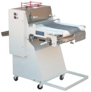 Bread and roll moulder